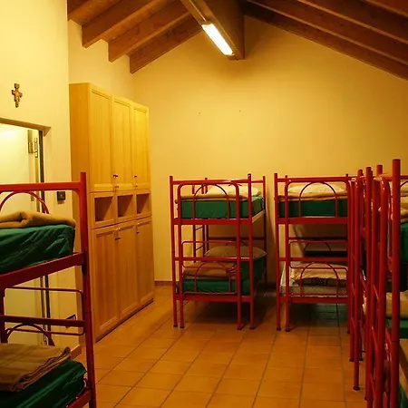 La Ciamusira Отель *