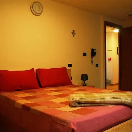 La Ciamusira Hotel